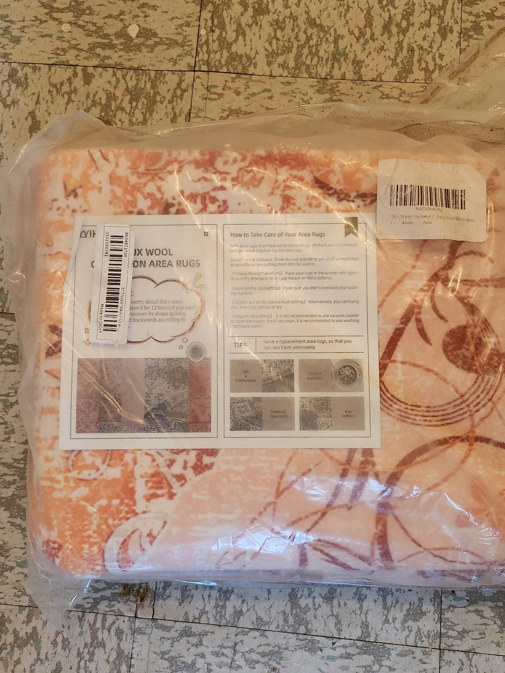 5x7 Plush Area Rug in Peach Floral Pattern - Unbranded